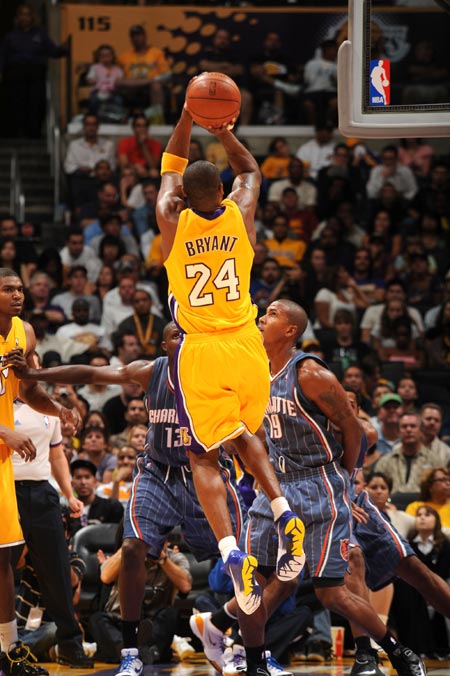 实现三连冠 实现三连冠