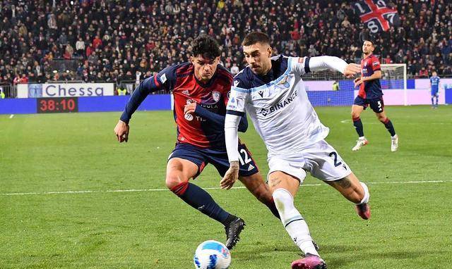 的青少年球 的青少年球