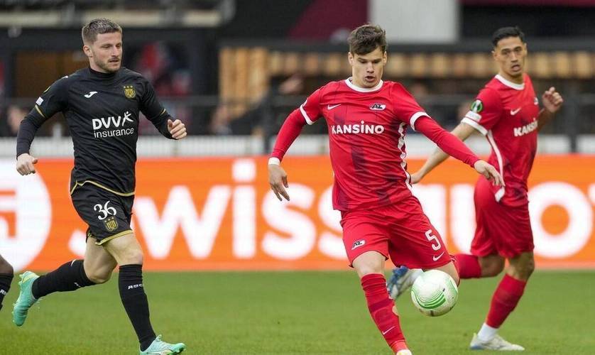 队因冬窗清 队因冬窗清